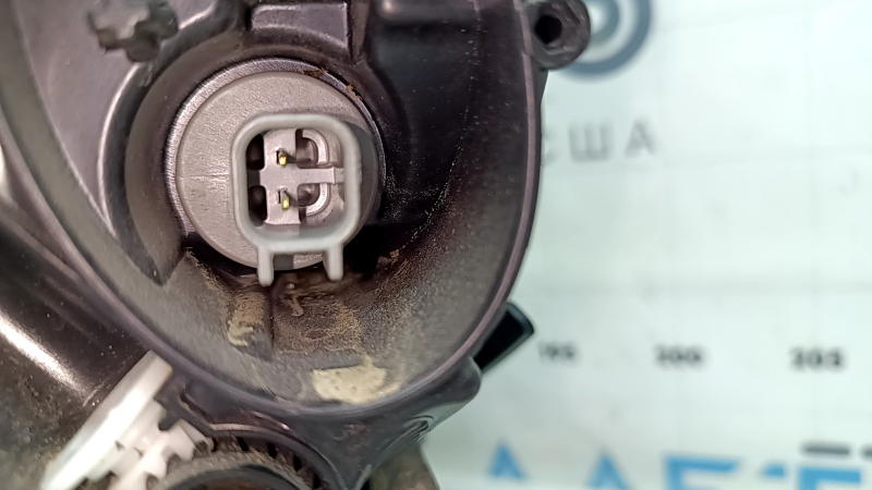 Фара передняя правая в сборе Jeep Compass 22-26 галоген + LED с креплением