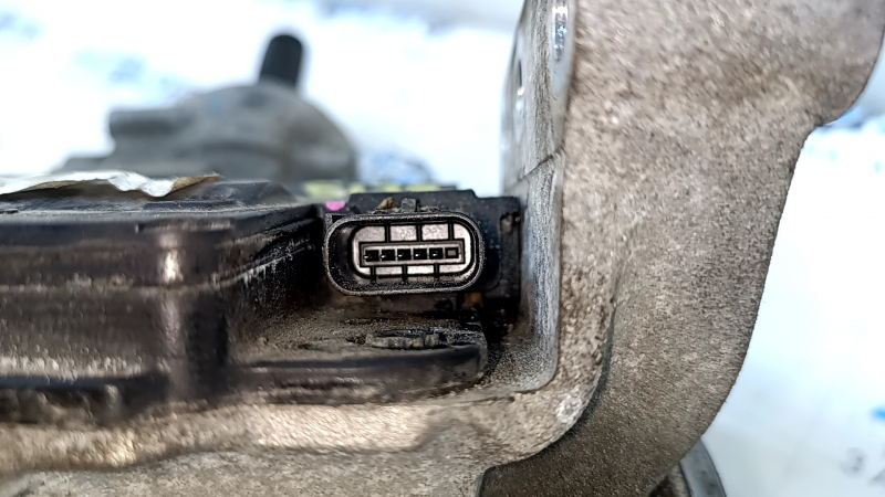 Передний редуктор раздатка Jeep Cherokee KL 19-23 98к с блоком управления