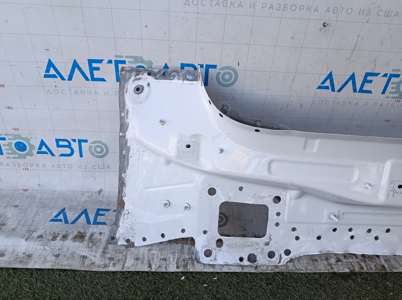 Задняя панель Audi Q5 80A 18-24 2 части, высверлена, белая