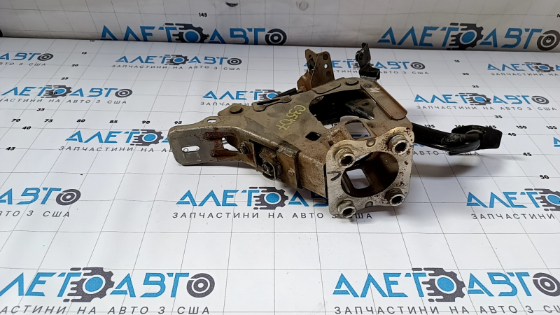 Педаль тормоза Infiniti G25 G35 G37 4d 06-14 с датчиком, без накладки педали