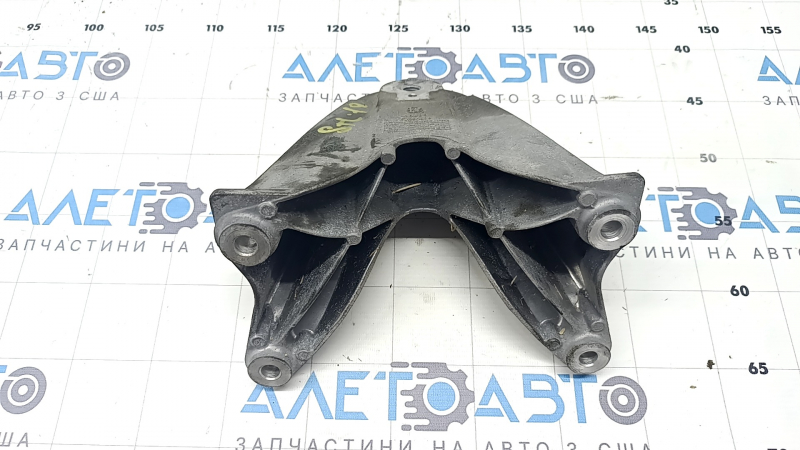Кронштейн подушки кпп Alfa Romeo Stelvio 18-25 2.0T RWD