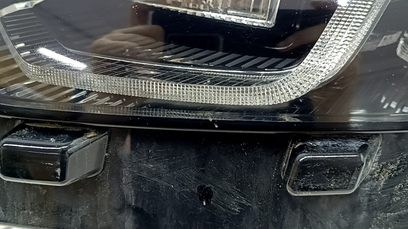 Фара передняя левая в сборе Ford Escape MK4 23-26 LED с light bar