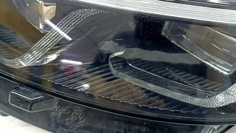 Фара передняя левая в сборе Ford Escape MK4 23-26 LED с light bar