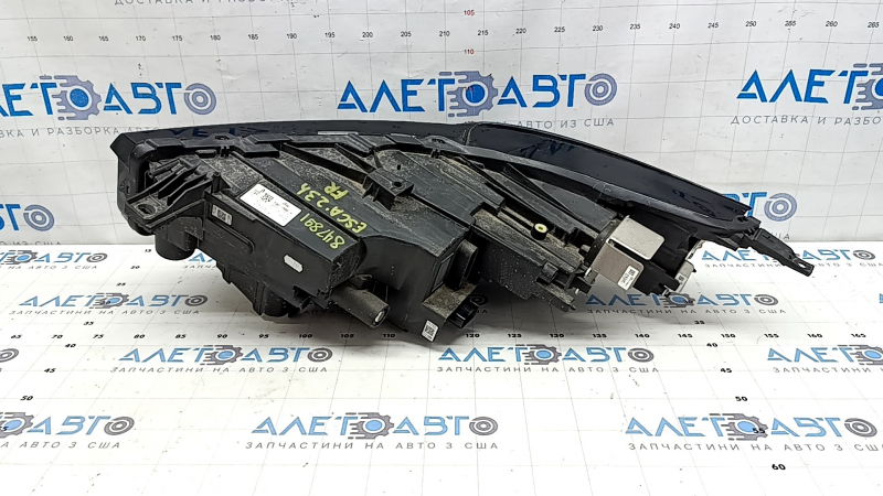 Фара передняя правая в сборе Ford Escape MK4 23-26 LED с light bar