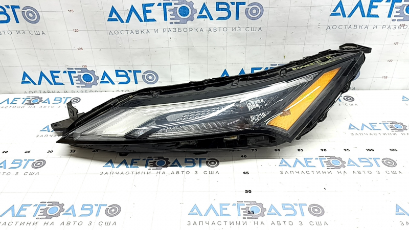 Поворотник ДХО левый Nissan Rogue 21-26 галоген + LED us built, царапины