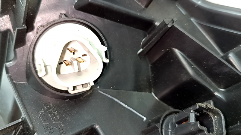 Поворотник ДХО правый Nissan Rogue 21-26 галоген + LED us built, царапины