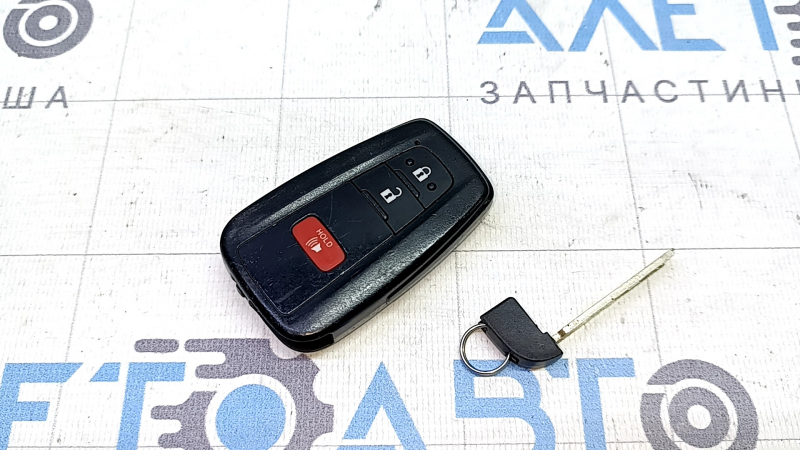 Ключ Toyota Prius 50 16-22 smart 3 кнопки, царапины