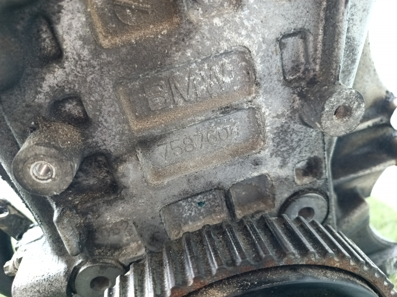 Двигатель BMW X5 F15 16-18 2.0T plug-in N20B20A обгорел, пробит блок, на запчасти