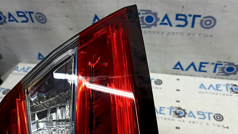 Фонарь внешний крыло левый Honda Clarity 18-19, царапины