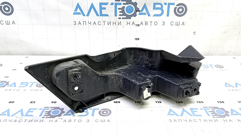 Suportul barei spate, stânga interior, Ford Fusion mk5 19-20, este defect.