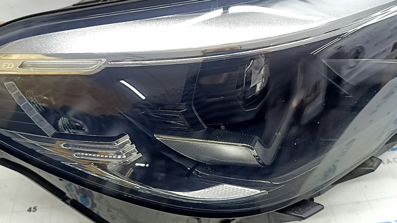 Фара передняя правая в сборе BMW X5 G05 19-23 LED