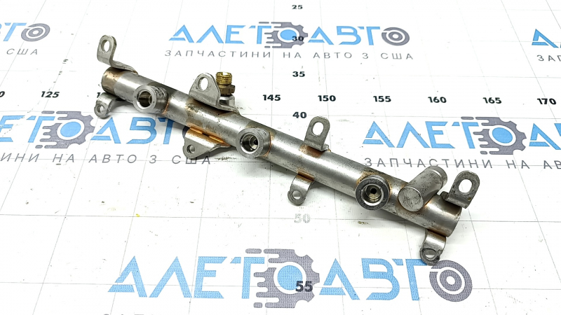 Топливная рейка правая Audi Q8 19-26 3.0T MHEV