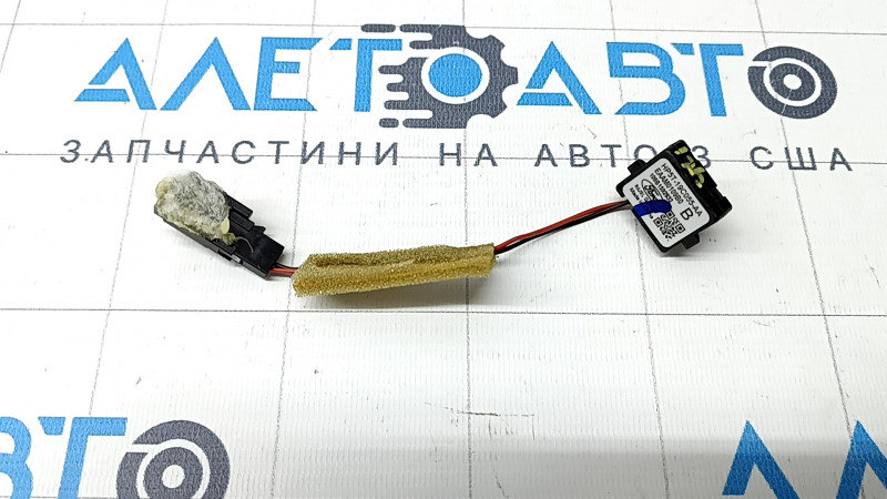Микрофон Lincoln MKZ 17-20