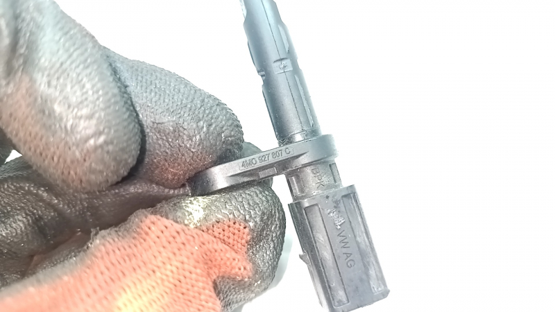 Senzor ABS spate stânga Audi Q8 19-25