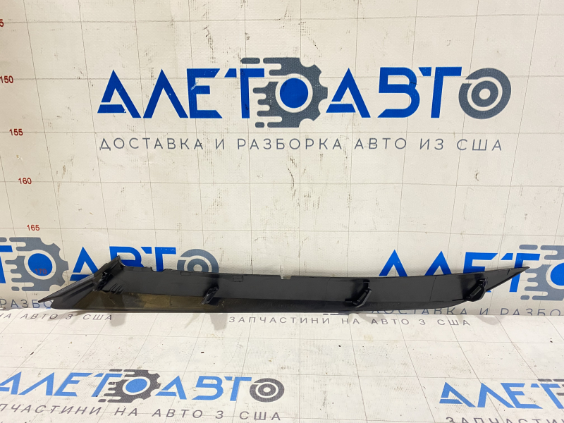 Молдинг переднего бампера правый Toyota Camry v70 21-24 SE\XSE черный глянец