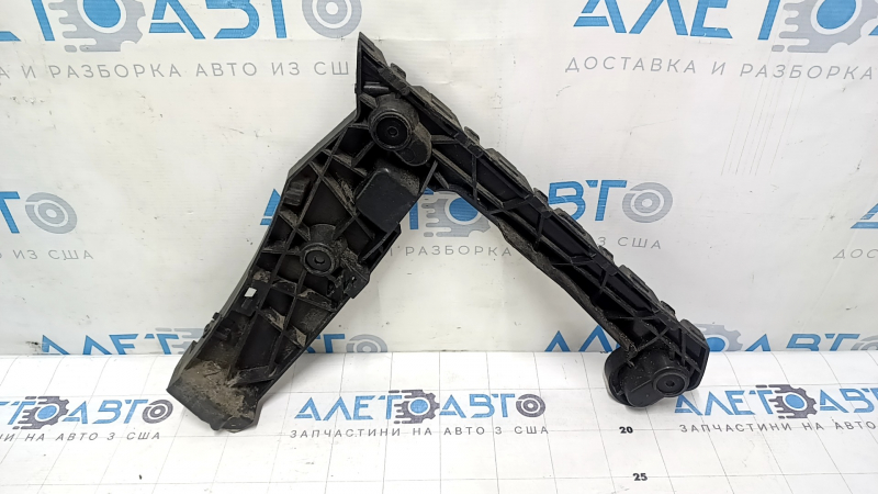 Крепление заднего бампера на крыле правое Audi A4 B9 20-25