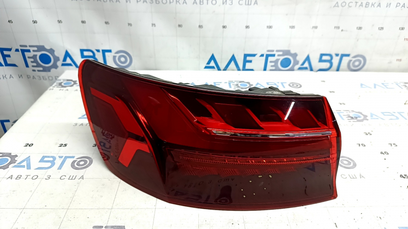 Фонарь внешний крыло левый Audi A4 B9 20-25 седан LED, потерт
