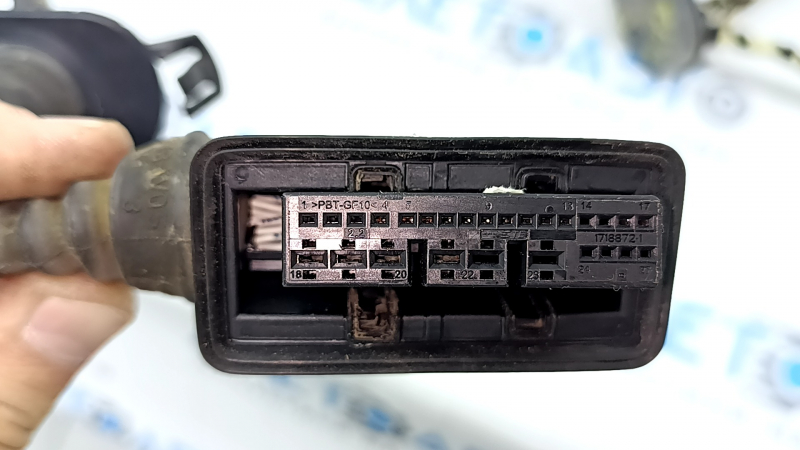 Проводка двери передней левой VW Tiguan 18-24 keyless, надломано крепление