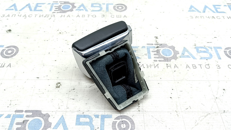 Ручка КПП Audi A4 B9 17-25 с верхней серой накладкой, кожа, серая, потерта, царапина