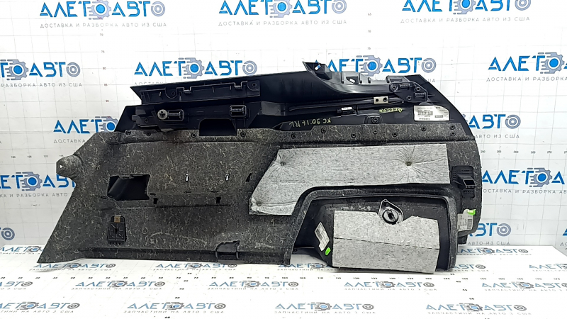 Обшивка арки левая Volvo XC90 16-22 под 3 ряд, с подстаканником, черная, с крюком, царапины