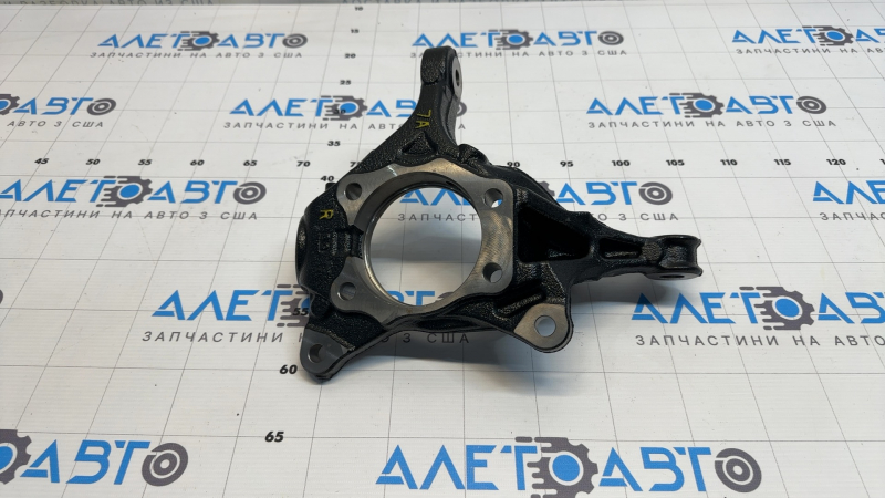 Capacul frontal dreapta Toyota Camry v70 18- SE\XSE nou original