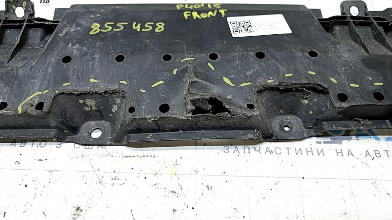 Защита переднего бампера Toyota Prius V 12-17 надрывы