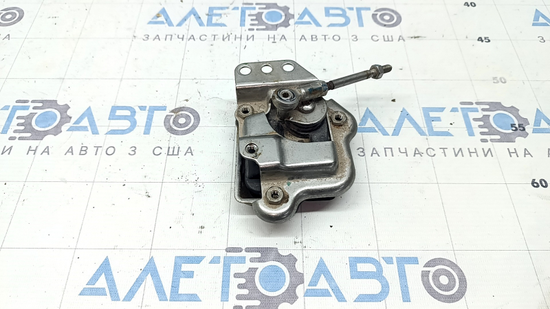 Актуатор выпускной трассы Ford Escape MK4 20-26 hybrid AWD с защитой и тяжкой