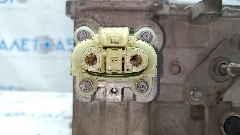 Invertor plug-in Ford Escape MK4 23-25