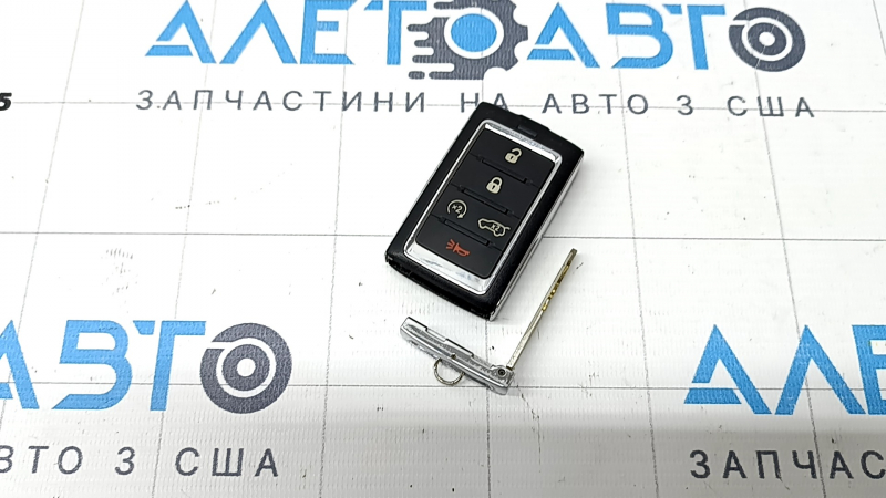 Ключ Jeep Grand Cherokee WL 21-23 5 кнопок, облезло покрытие, царапины