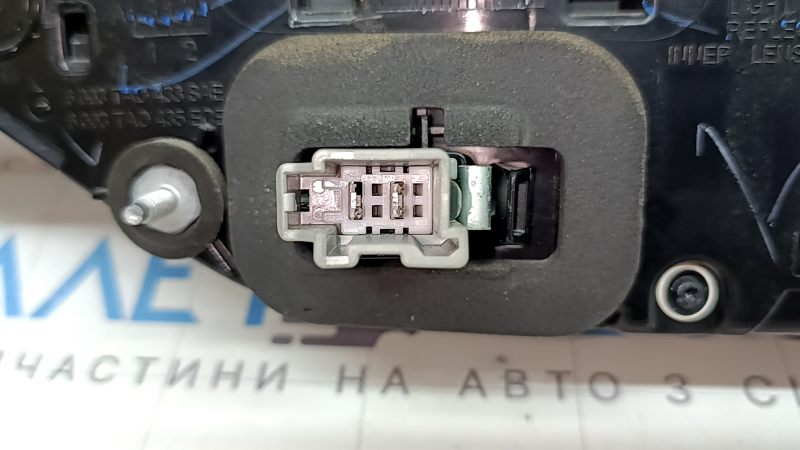 Фонарь внутренний дверь багажника левый Jeep Grand Cherokee WL 22-26 LED, без стекла