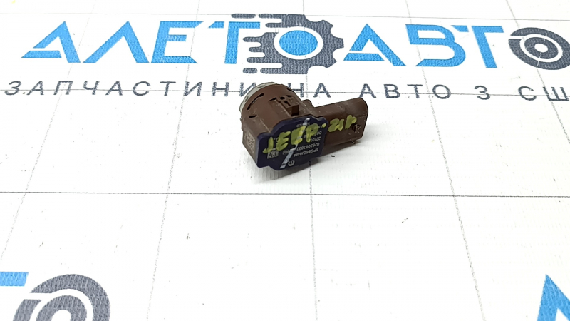 Парктроник переднего бампера внутренний Jeep Grand Cherokee WL 21-26