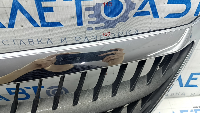 Решетка радиатора grill Lexus RX400h 06-08 с эмблемой, песок