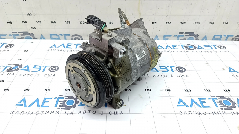 Компрессор кондиционера Ford Mustang mk6 20-23 2.3T