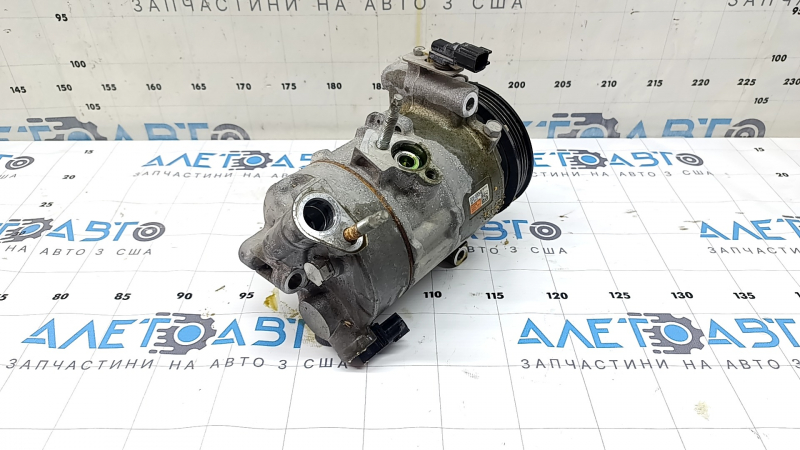 Компрессор кондиционера Ford Mustang mk6 20-23 2.3T