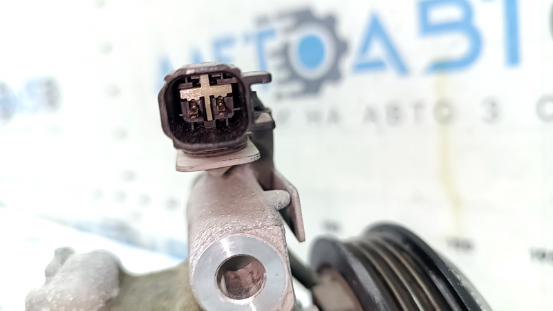 Компрессор кондиционера Ford Mustang mk6 20-23 2.3T