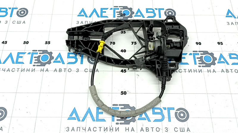 Механизм ручки двери задней правой Audi A6 C8 19-24 сломано крепление проводки