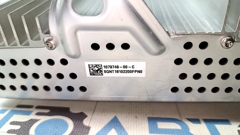 Усилитель аудио Tesla Model 3 18-