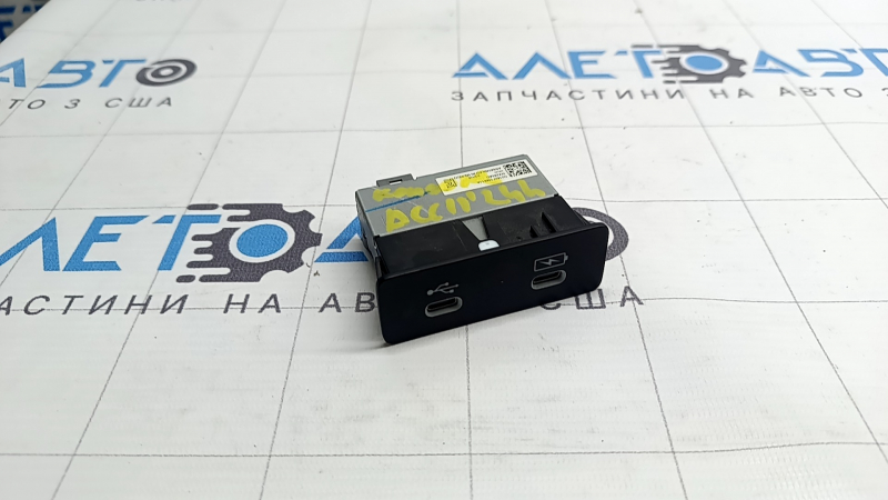 USB Hub Honda Accord 23-26 задний
