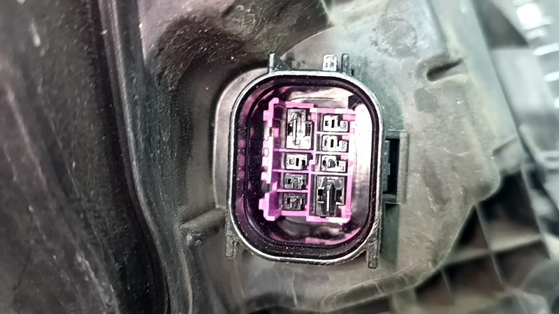 Фара передняя левая в сборе Audi A6 C8 19-24 LED, Matrix beam с уплотнителем, под полировку