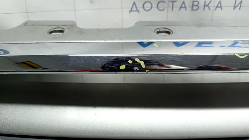 Решетка радиатора grill Ford Escape MK3 17-19 рест, серая, с хромом, с эмблемой, тычки, песок, потертости