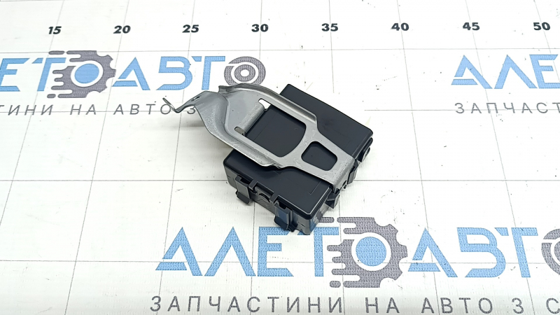 WINDSHIELD WIPER RELAY Toyota Prius 16-22