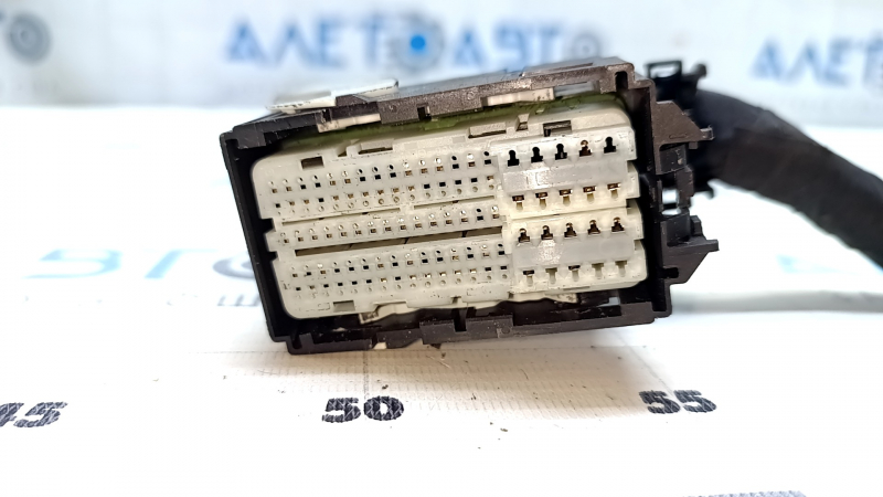 Фишка на блок ECU компьютер двигателя Jeep Grand Cherokee WL 22-26 PHEV под разъем A