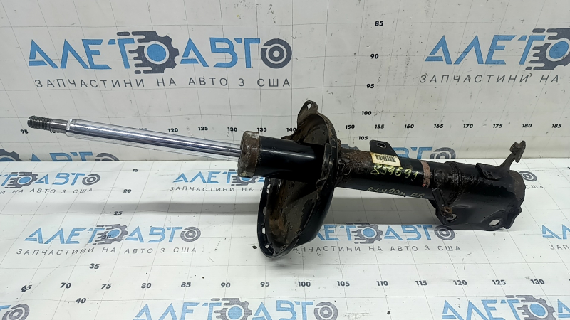 Amortizor spate dreapta ruginit pentru un Lexus RX400h 06-07