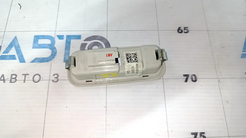 Плафон освещения задний правый Ford Escape MK3 13-19 серый, под панораму