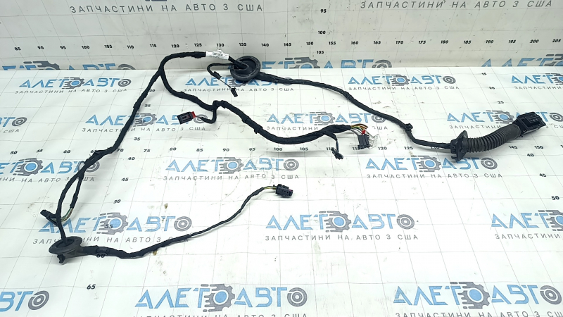 Проводка двери задней левой Audi Q3 83A 19-25 под keyless