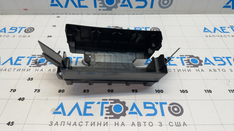 Корпус блока реле подкапотный Nissan Ariya 23-26