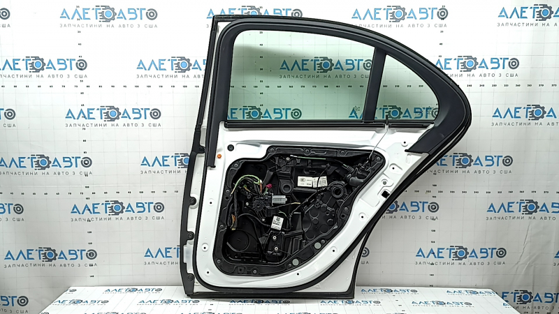 Дверь в сборе задняя правая Mercedes W213 E 17-23 keyless, белый 149