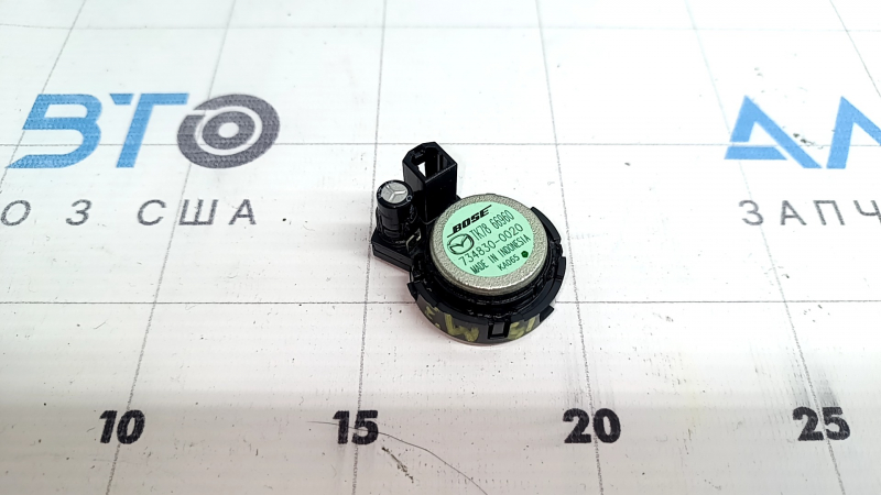 Пищалка двери передней правой Mazda 3 19-26 Bose