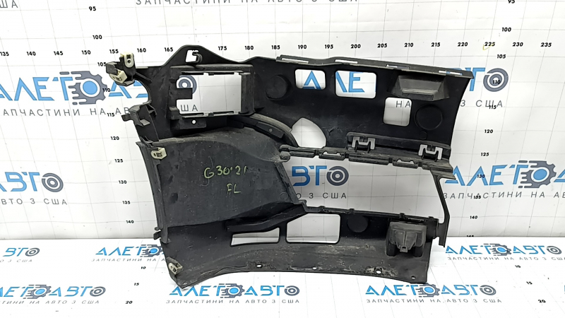 Кронштейн ПТФ левый BMW 5 G30 21-23 Basis