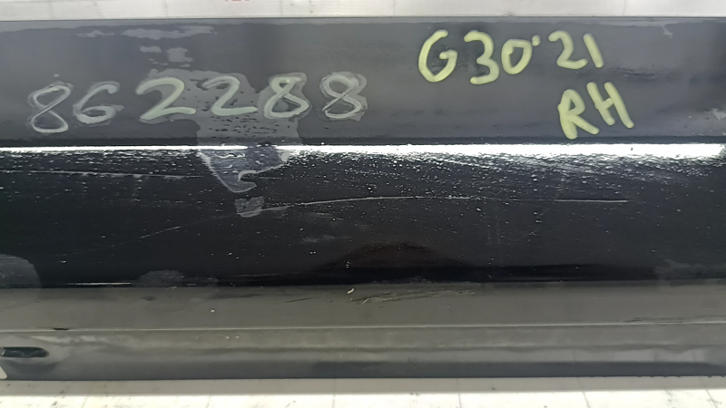 Prag dreapta pentru BMW 5 G30 17-23, negru, zgârieturi, lovituri